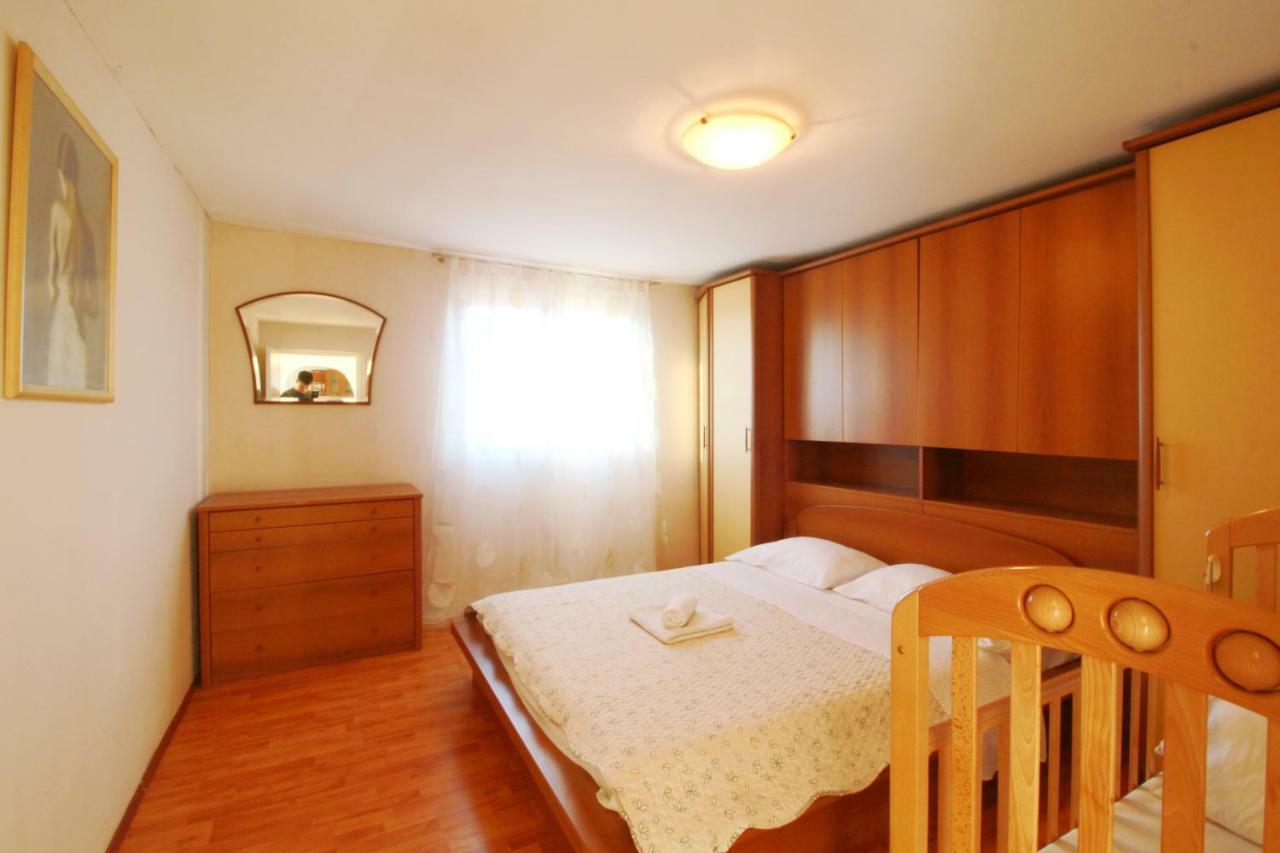 Apartment Lana & Ema 宁 外观 照片