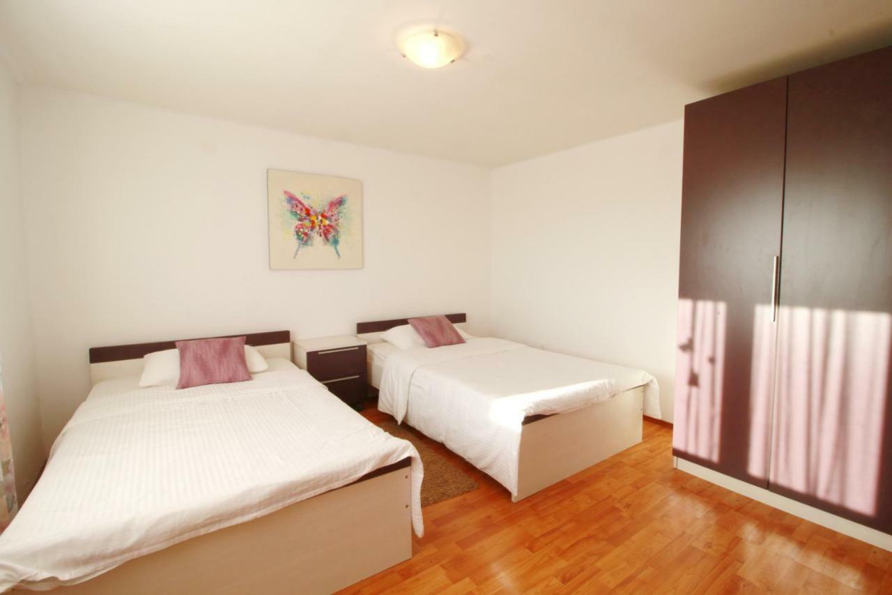 Apartment Lana & Ema 宁 外观 照片